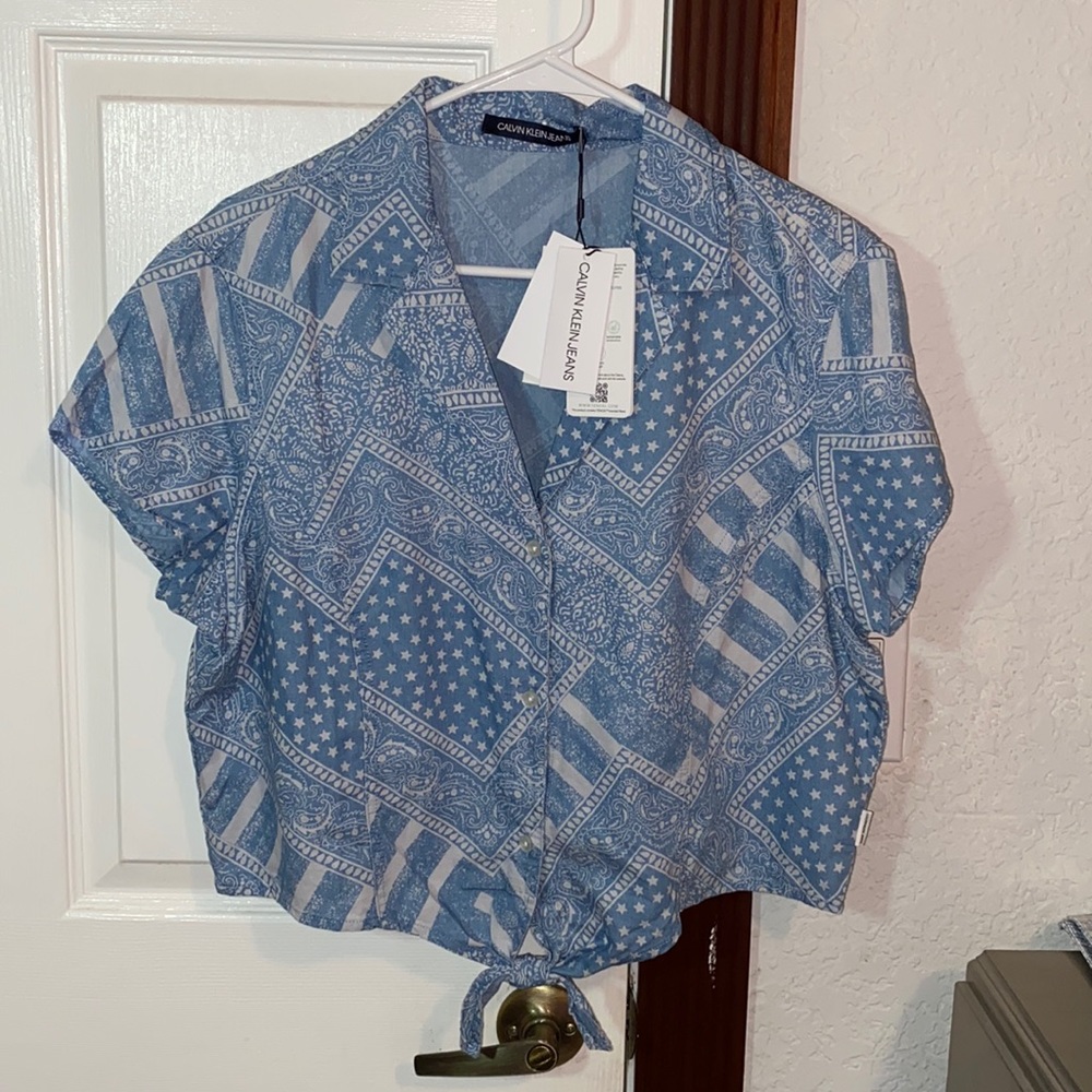 Calvin Klein Jeans Paisley Crop Top